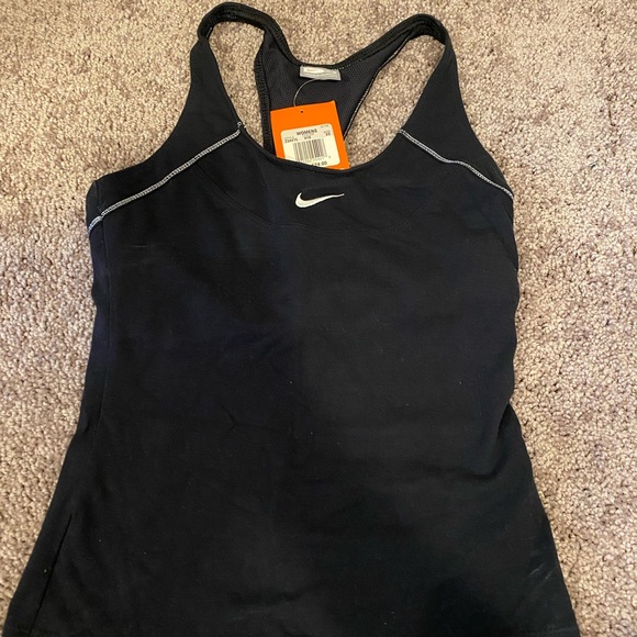 Nike. 5 piece set. Size XS-S. Various colors. - Picture 5 of 10